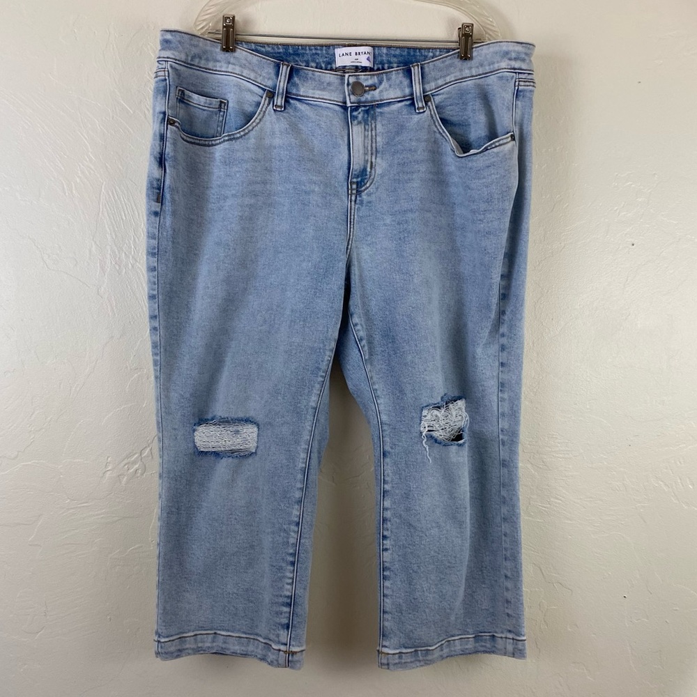 Lane Bryant Size 18 Light Wash Distressed Knee Blue Straight Leg Denim Jean